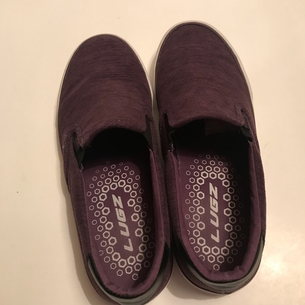 Lugz Women’s Size 9.5 Purple Slip Ons